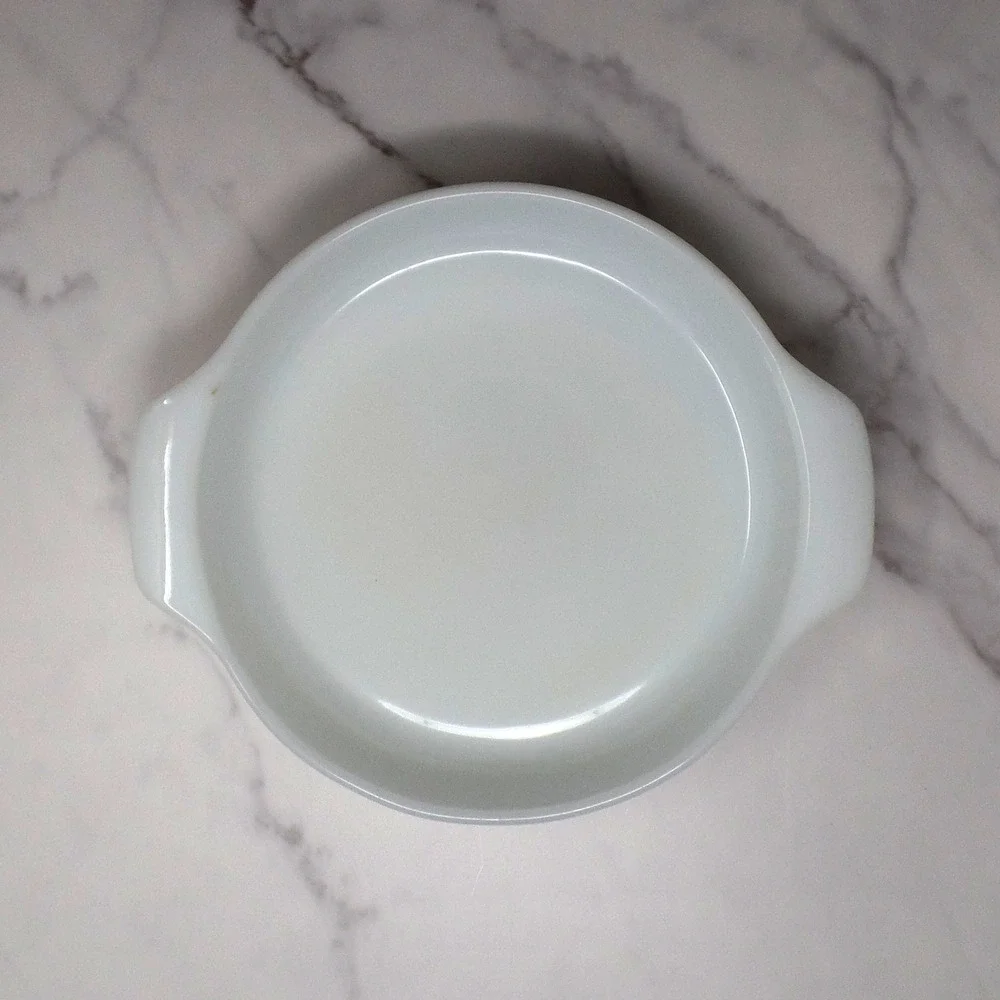 Vintage Fire King 9 Inch Round Baking Dish / Casserole (429) - White (1970s)